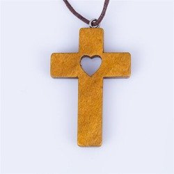 Naszyjnik - krzyżyk - serce - drewno - rzemyk