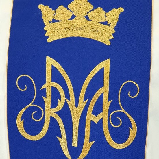 Ornat Maryjny ecru z białą lilią