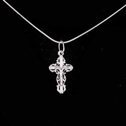 Srebrny krzyżyk ozdobny