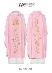 Różowy ornat haftowany z symbolem IHS