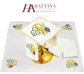 Bielizna kielichowa haftowana PAX i winogrona