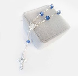 Naszyjnik różaniec w etui