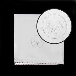 Korporał z koronką IHS