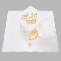 Bielizna kielichowa ołtarzowa wykończona koronką krzyż złoty z liścmi intensywny