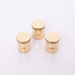 Mosiężne pojemniki na olej