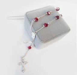 Naszyjnik różaniec w etui