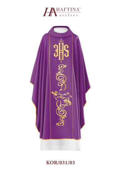 Fioletowy ornat haftowany z symbolem IHS  