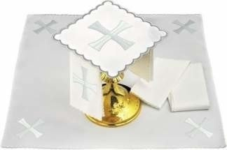 Bielizna kielichowa haftowana Krzyż