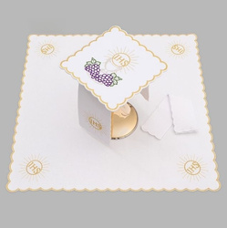 Bielizna kielichowa ołtarzowa bogato haftowana IHS winogrona