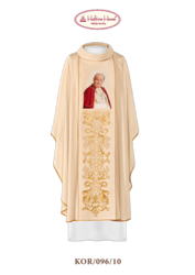 Złoty ornat haftowany z wizerunkiem św. Jana Pawła II