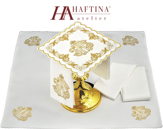 Bielizna kielichowa haftowana IHS 