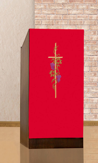 Serweta na lektorium haftowana z Krzyżem 