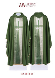 Zielony ornat liturgiczny z symboliką ryby i krzyża