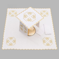 Bielizna kielichowa ołtarzowa bogato haftowana krzyż jerozolimski