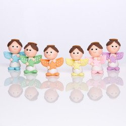 Aniołek z modeliny z gwiazdką