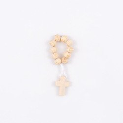 Drewniana dziesiątka różańca na palec