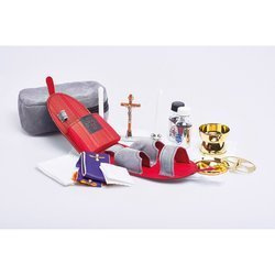 Bursa z wyposażeniem liturgicznym, zamszowa