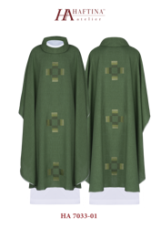 Zielony ornat haftowany z krzyżami