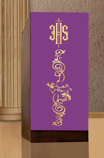 Serweta na lektorium haftowana z symbolem IHS