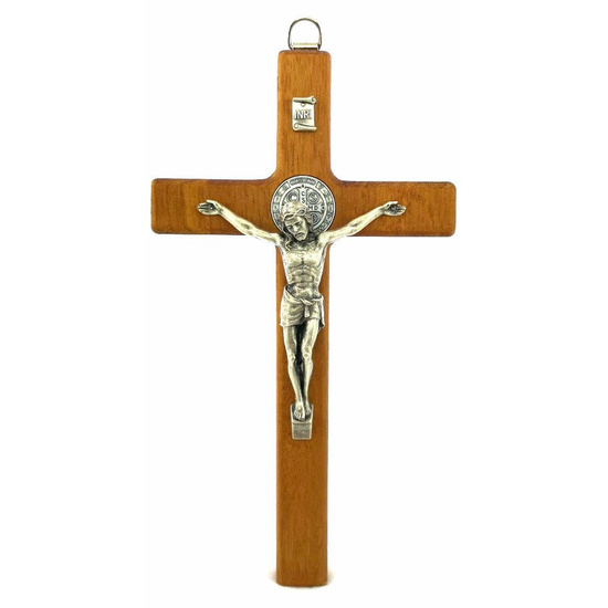 Krzyż z medalikiem św. Benedykta