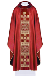 Czerwony ornat bogato zdobiony