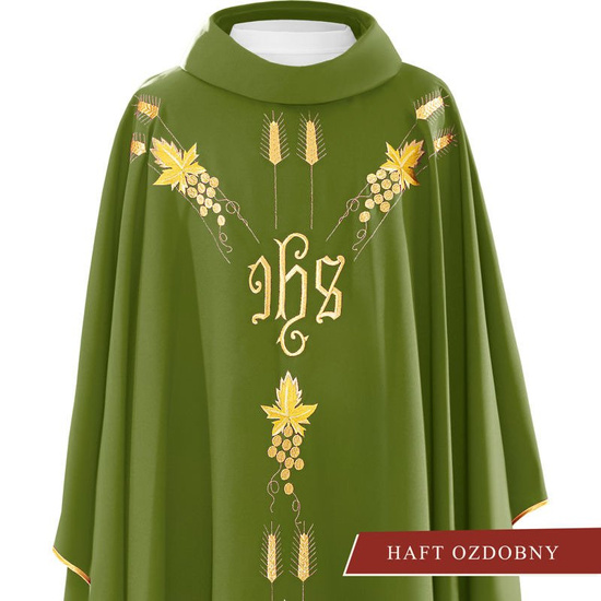 Zielony ornat haftowany z symbolem IHS winogrona 