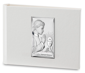 Album na zdjęcia z okazji I Komunii Św. z wizerunkiem chłopczykiem