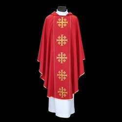 ornat czerwony z krzyżami jerozolimskimi