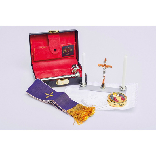 Bursa z wyposażeniem liturgicznym, ze skóry