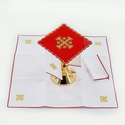 Bielizna kielichowa haftowana krzyż jerozolimski