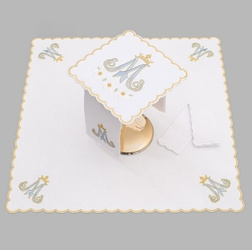 Bielizna kielichowa ołtarzowa bogato haftowana Maryjna z koroną