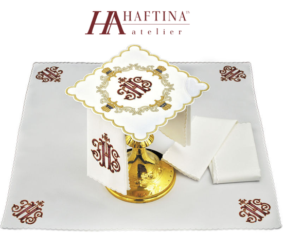 Bielizna kielichowa haftowana IHS 