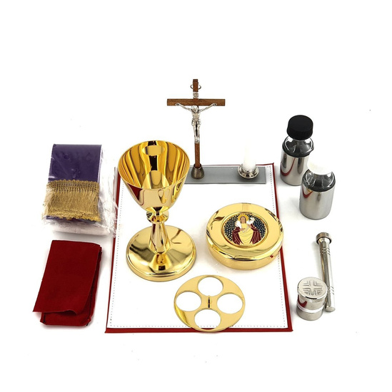 Podróżny zestaw do celebracji (mały ksiądz)