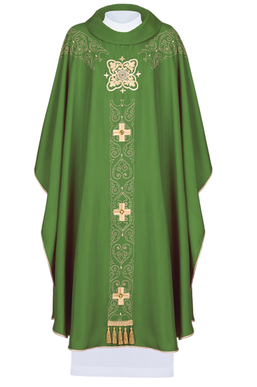 Zielony ornat bogato haftowany zdobiony kamieniami 