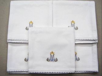 Korporał - bielizna kielichowa Maryjna jasna z koroną