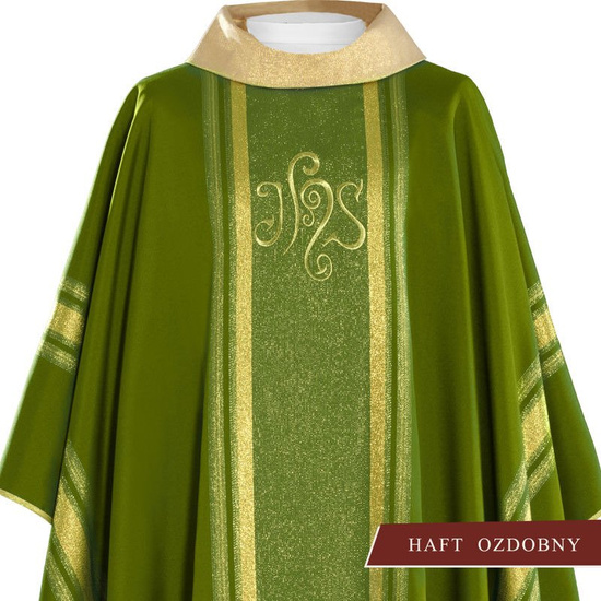 Zielony ornat haftowany z symbolem IHS ze złoceniami 