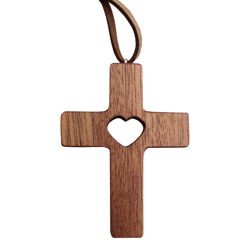Krzyż drewniany z sercem