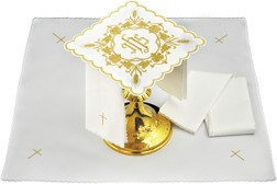 Bielizna kielichowa haftowana IHS