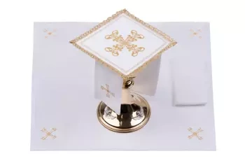 Komplet Kielichowy z nowoczesnym krzyżem JHS