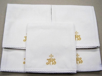 Korporał - bielizna kielichowa IHS z krzyżem