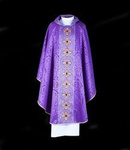 Ornat fioletowy haftowany z kamieniami