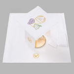 Bielizna kielichowa ołtarzowa wykończona koronką kielich IHS z kłosami