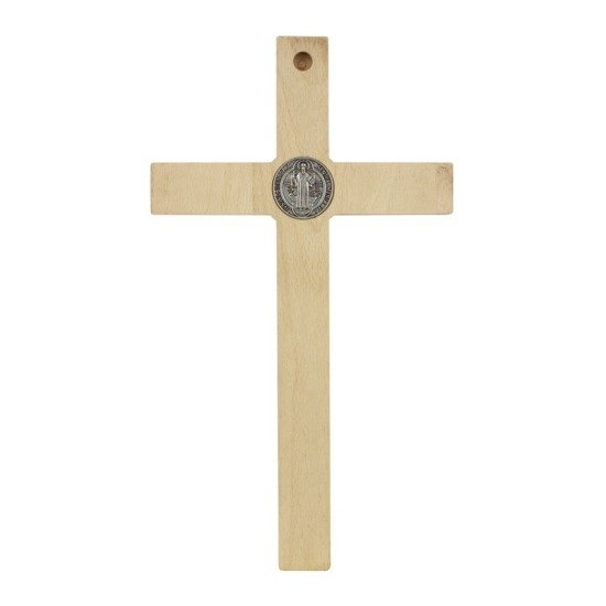 Drewniany krzyż z medalikiem św. Benedykta